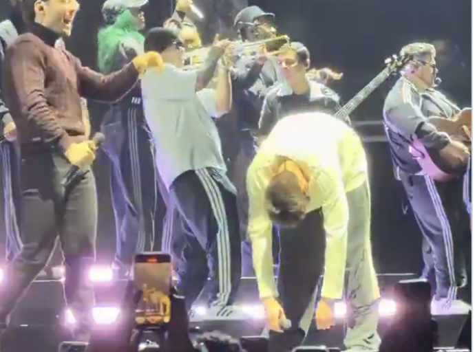 Payaso Cargado por el Payaso